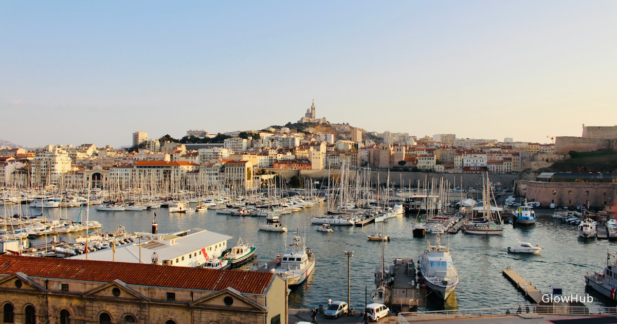 Vue du Vieux-Port de Marseille